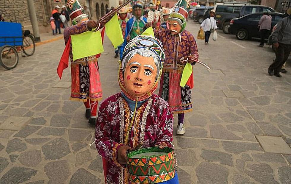 ​Con danzas autóctonas celebran el 193 aniversario de Caylloma (FOTOS)
