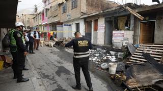 Ate: Reportan la muerte de una persona durante incendio en un taller clandestino de pirotécnicos