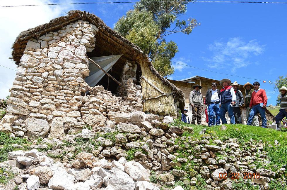 Cusco: tierra se abre en poblado y habitantes claman por ayuda (VIDEO)