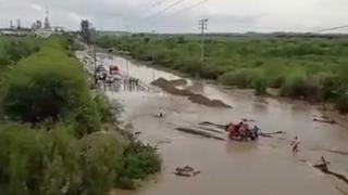 Lluvias torrenciales en Piura: Quebrada se activa y dificulta el pase de moradores de distintos pueblos de Sullana