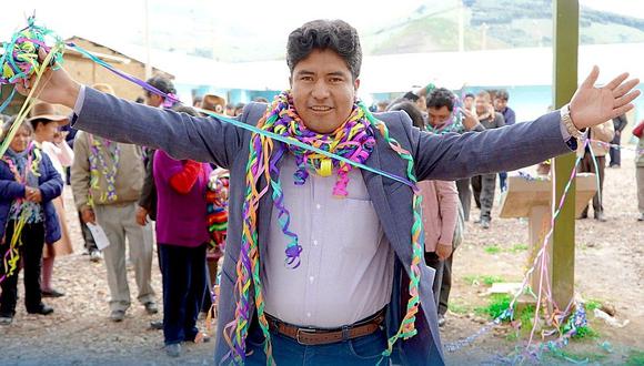 Cusco: hoy deciden si alcalde acusado de abusar de joven en su despacho va a prisión o no (VIDEO)