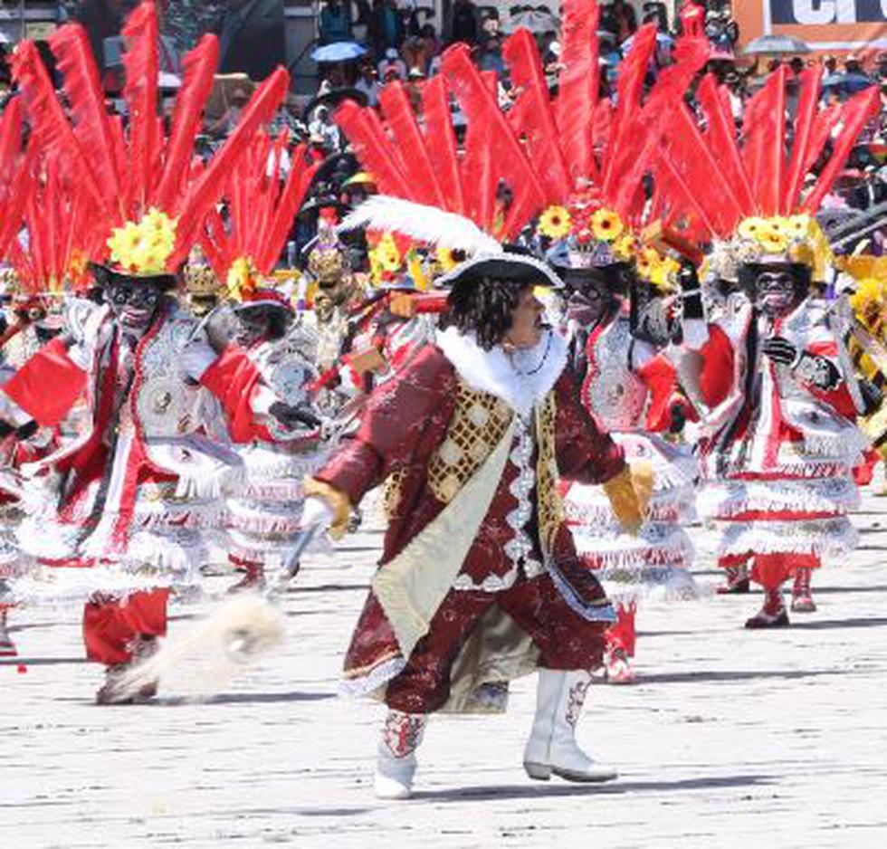 Candelaria: Vistosos trajes en parada folklórica (FOTOS)