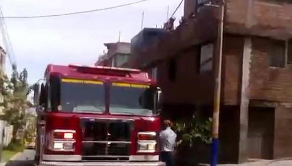 Corto circuito provoca incendio en Miraflores