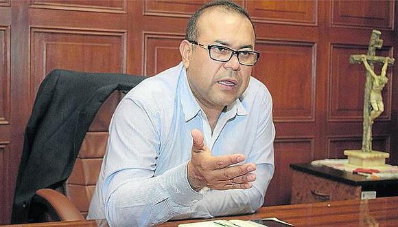 Suspenden aumento de sueldo del alcalde de Chiclayo y de regidores
