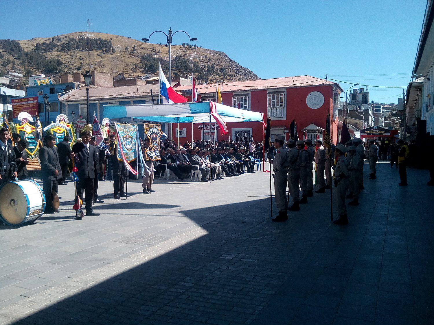 Puno: instituciones bolivarianas en camino al bicentenario