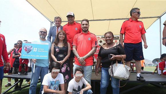 Nombran a Paolo Guerrero embajador contra la anemia (VIDEO)