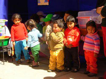 Instalan wawa wasi temporal en Juliaca