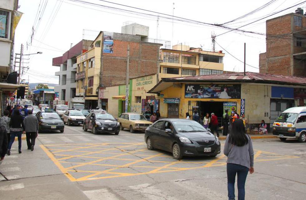 Implementan nueva señal de tránsito "No Bloquear el cruce"