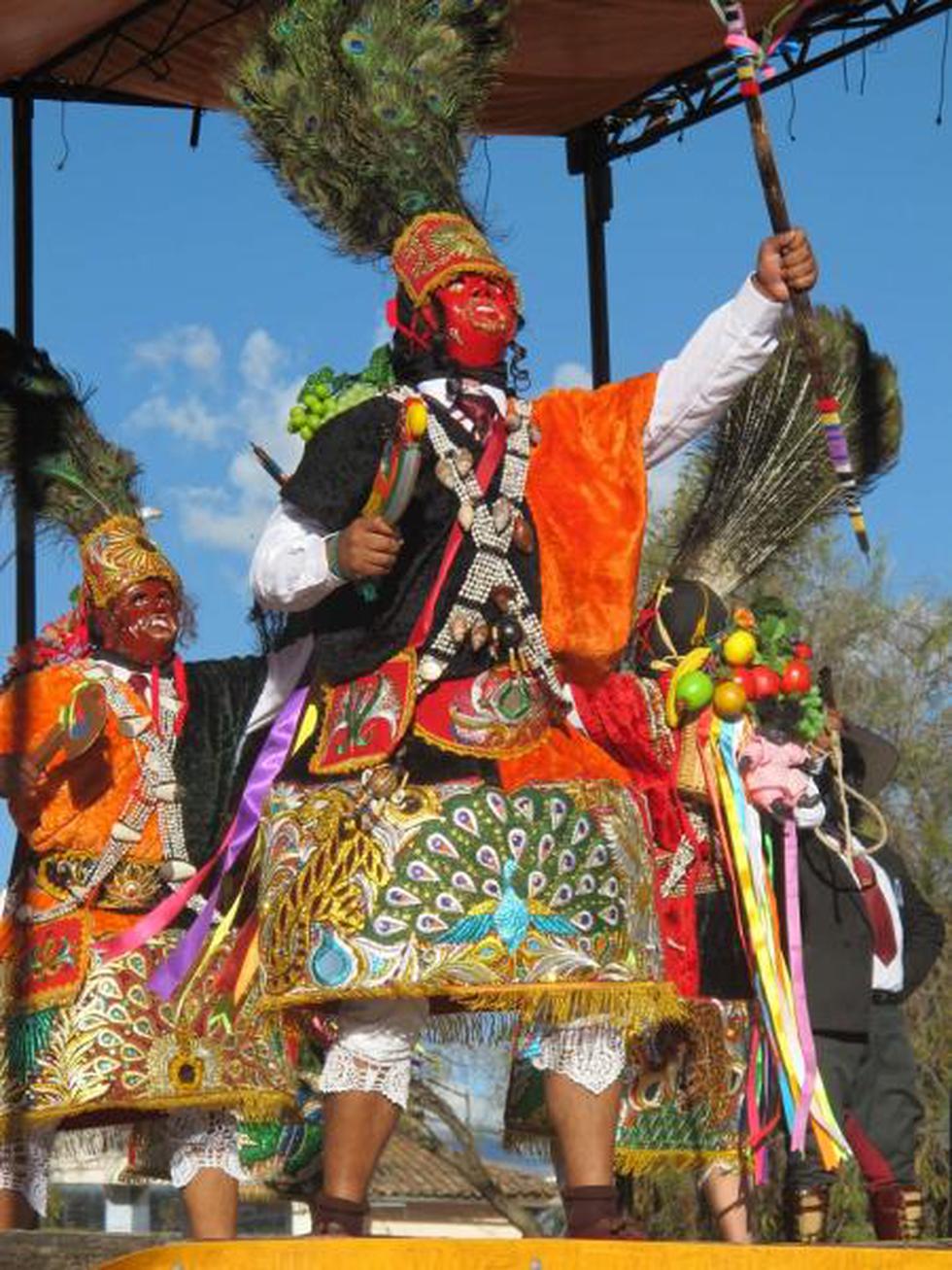 FOTOS: "Los Shapis", danza guerrera que encanta en Chupaca