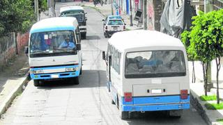 Exigen cumplir medio pasaje a los transportistas