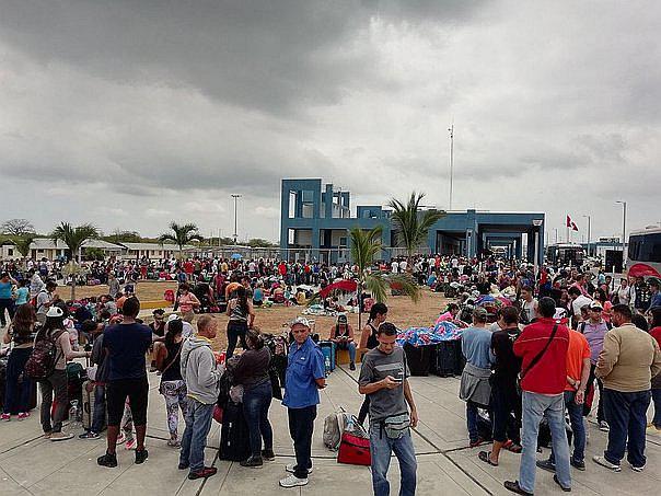 Empresa regala  boletos a los venezolanos de Tumbes  a Lima y viceversa