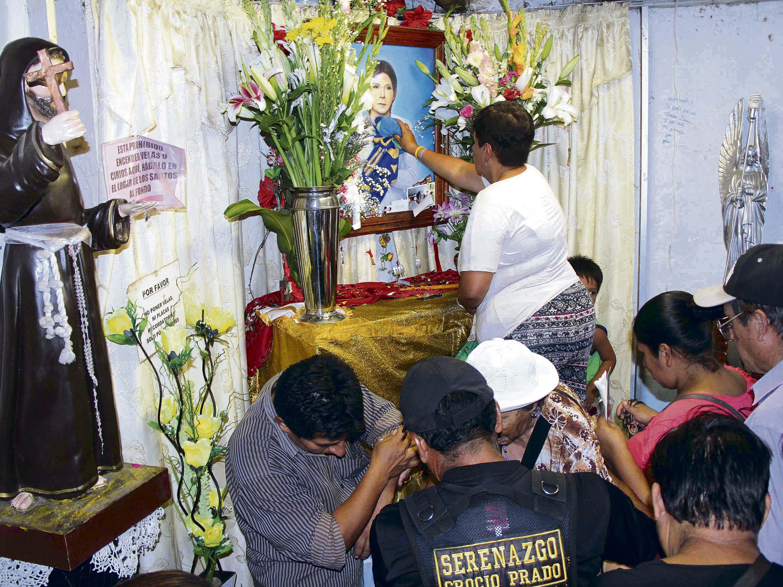 Fieles celebran 121 años de Melchorita Saravia