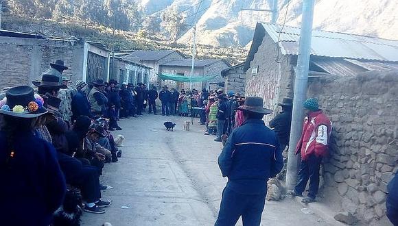 Pobladores realizan paro contra empresa Nepal en San Cristóbal