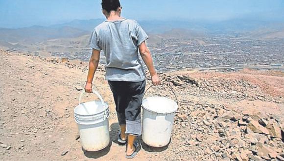 Comuna de Coishco rechaza que liquido elemento que usan más de 16 mil pobladores se encuentre en condiciones insalubres.