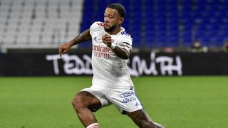 Depay es una “interrogante” para Van Gaal, ante rumores de fichaje por Barcelona