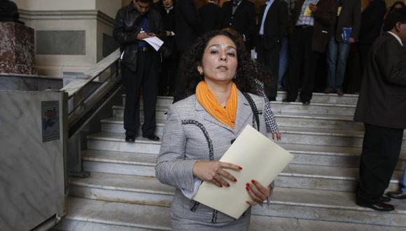 Declaran inadmisible pedido de levantamiento de inmunidad a Cecilia Chacón