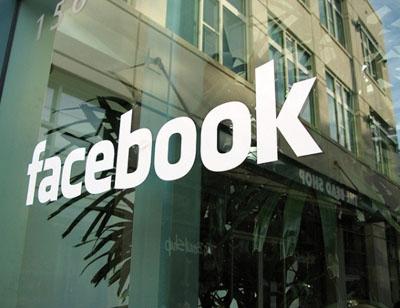 Facebook se estrenó en mercado de acciones con valor de US$95.000 millones