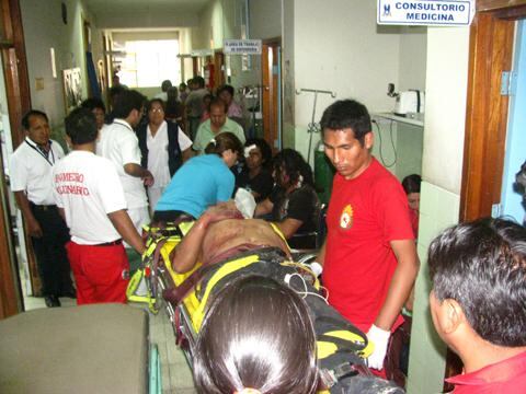 Vuelca camioneta con la banda rockera Trémolo