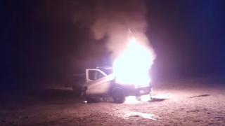 Manifestantes queman vehículo en la Estación 5 y Petroperú advierte peligrosa explosión