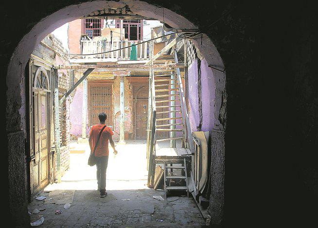 Callejones y solares del Centro Histórico a punto de colapsar  