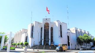 Destituyen a juez de paz y especialista legal de Arequipa