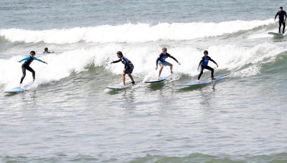 Clases gratis de surf en playas de Lima. (Foto: Difusión)