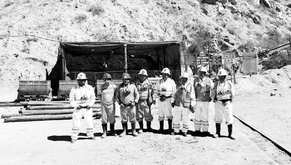 Trabajadores de la unidad minera antes de que ocurriera el siniestro. (Foto: Gobierno Regional de Arequipa)