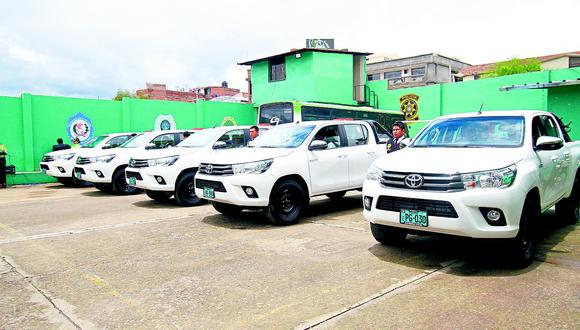 Seis vehículos nuevos llegan para la Divincri y Seguridad del Estado PNP