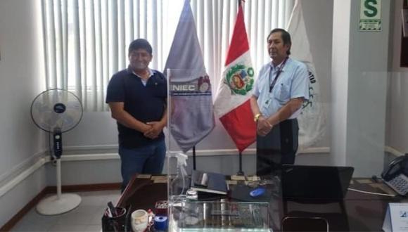 Fernando Nuñuvero Ibáñez, exalcalde de Alto Trujillo, se reunió con el jefe regional del Reniec-La Libertad, José Terrones Arteaga.