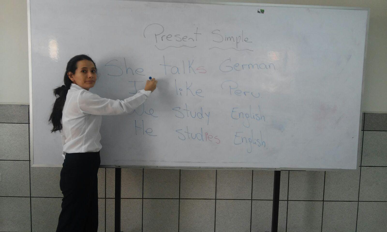 "Los futuros profesionales deben hablar inglés"