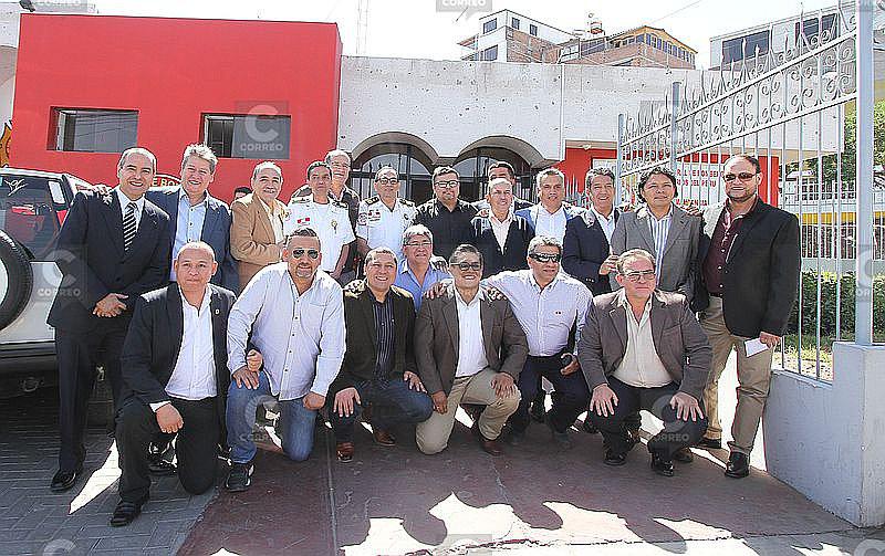Bomberos que valen un Perú celebran 30 años de servicio