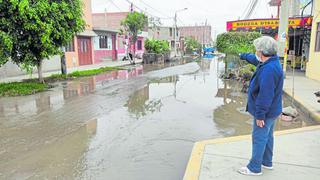 Colapso de canales de regadío inundó calles de pueblos jóvenes de Nuevo Chimbote