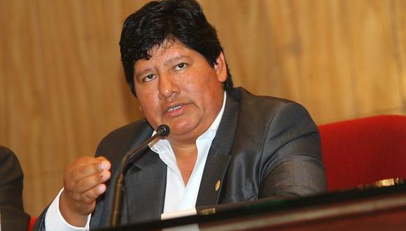 Edwin Oviedo denuncia ser víctima de extorsión 