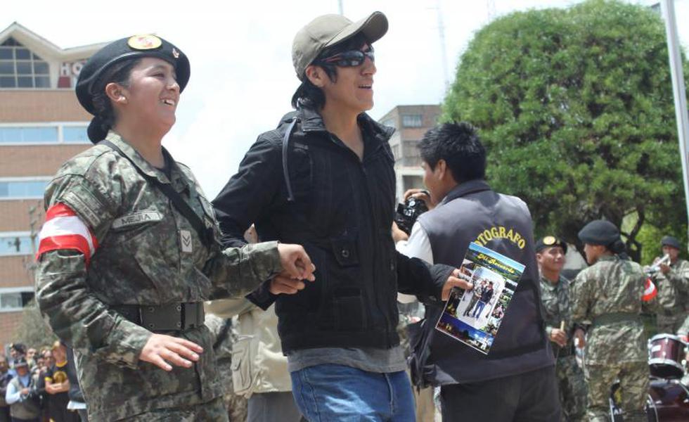 Bailando celebran 19 años del conflicto del Cenepa (FOTOS)