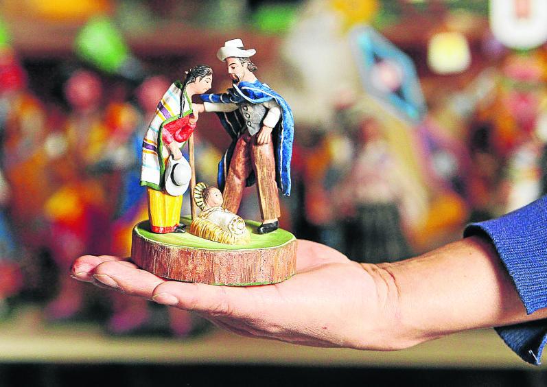 El artista  que plasma toda su creatividad en el maguey 