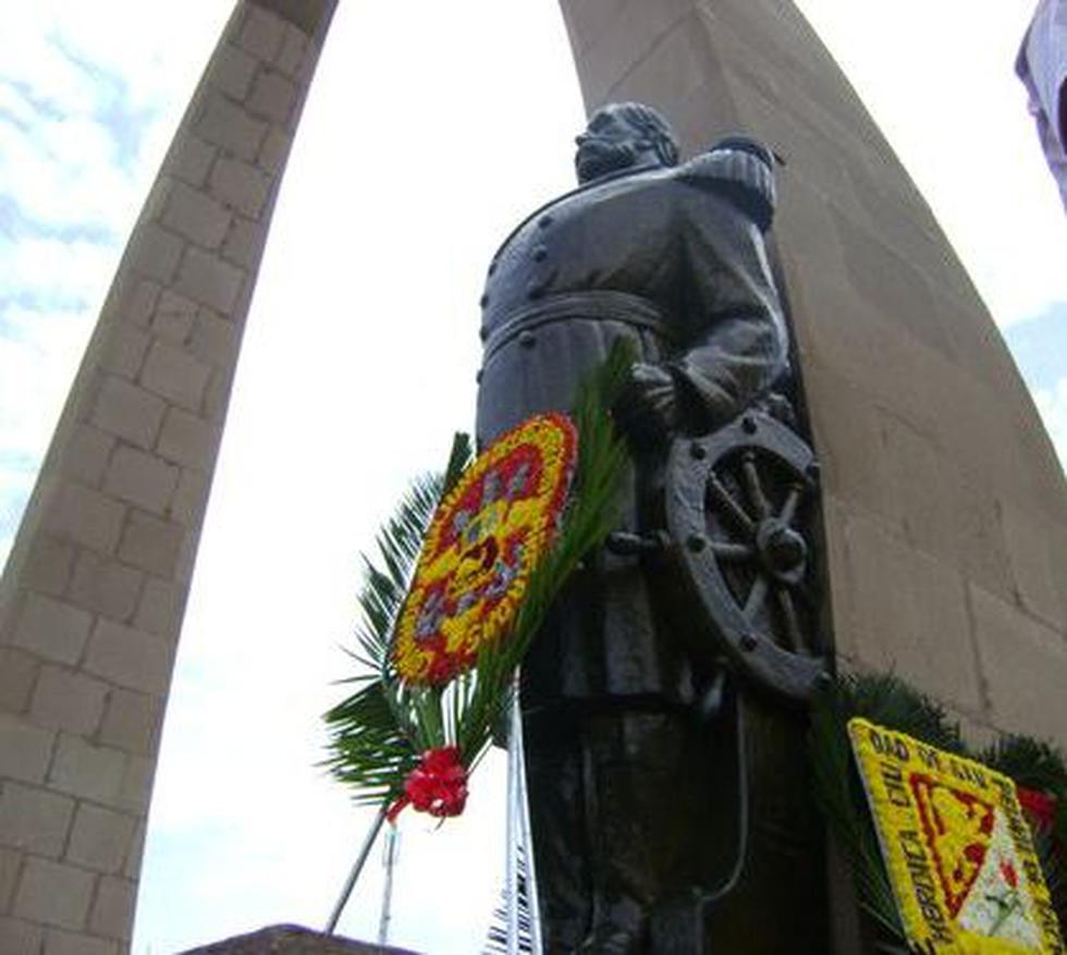 Imágenes del homenaje a Miguel Grau en Tacna