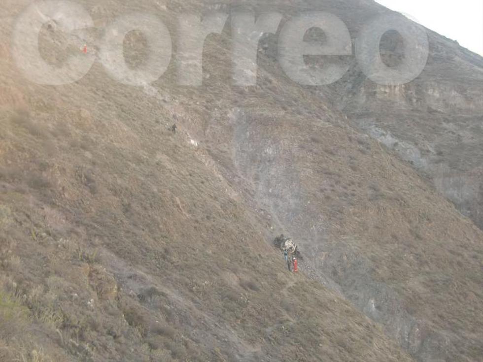 Camioneta de minera quedó destrozada en abismo de 900 metros