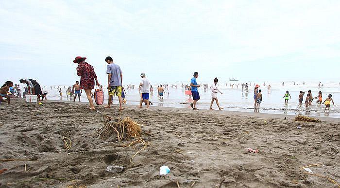 Estudiantes promueven el cuidado de las playas en Arequipa