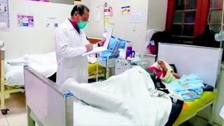 Médico atiende 24 horas en hospital de Jauja por ausencia de personal de salud