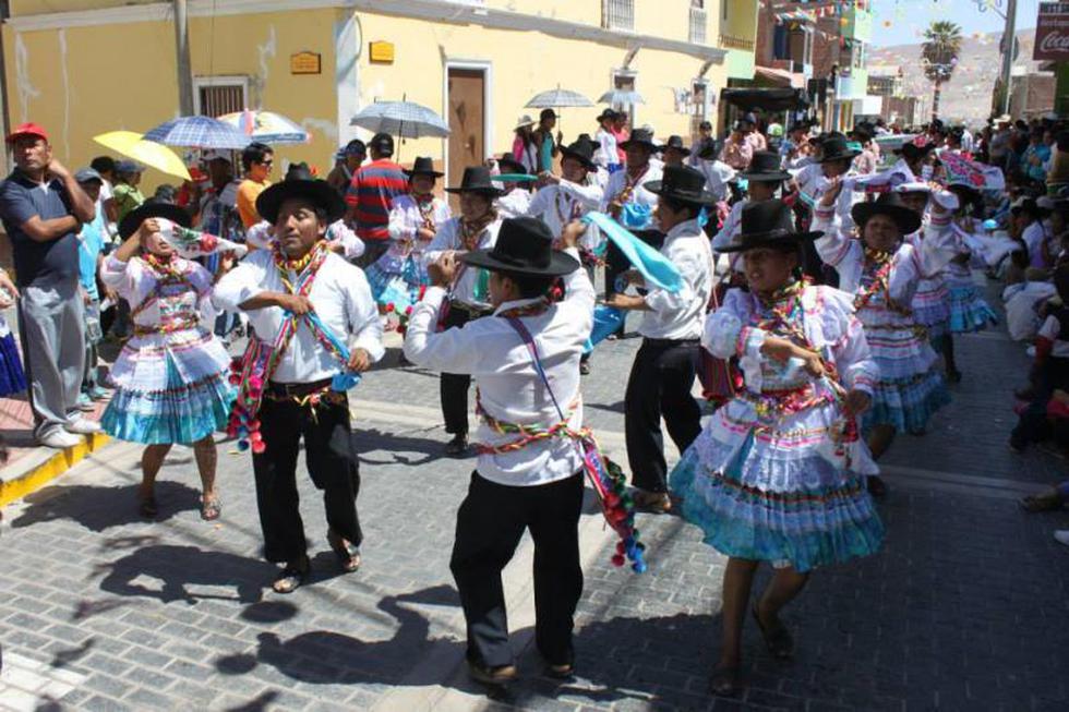 Locumba cerró los carnavales con vistoso pasacalle