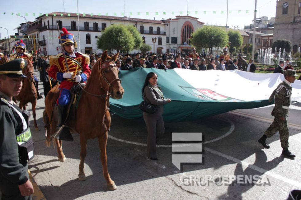 "Húsares bamba" escoltan a Presidente Regional de Junín 