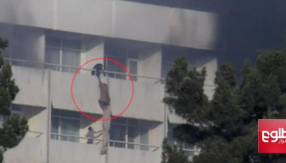 Rehenes de Kabul pudieron escapar de los talibanes atando sábanas por las ventanas (VIDEO) 
