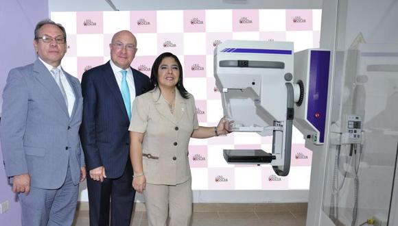 Liga Contra el Cáncer inaugura moderno mamógrafo