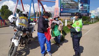 Pobladores de Junín cruzan rutas provinciales desafiando medidas que ordenan su cierre