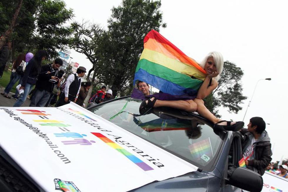 Cientos marcharon por el Día Internacional del Orgullo Gay (FOTOS)