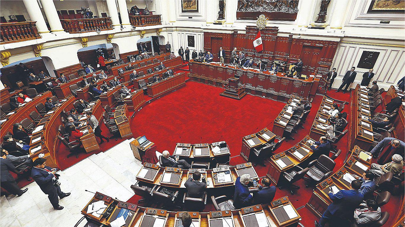 Cinco bancadas de acuerdo con declarar al Ministerio Público en emergencia