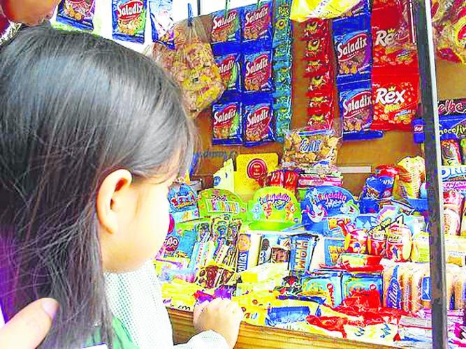 ¿Sabe cuales son los alimentos que no debe llevar una lonchera escolar?
