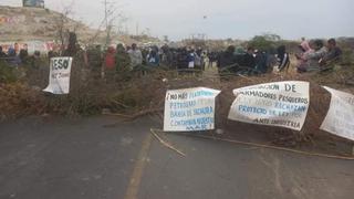 Pescadores inician paro bloqueando accesos hacia Sechura