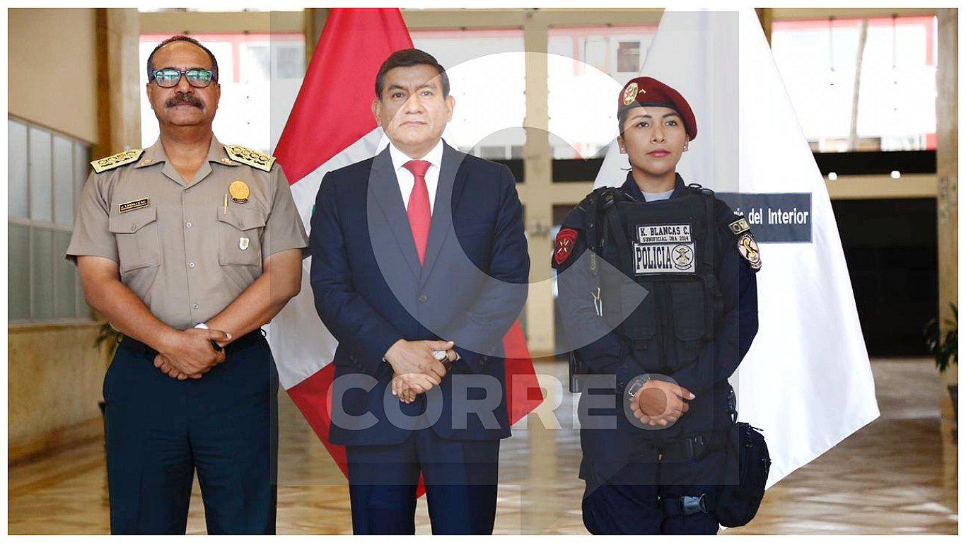 Ministro del Interior recibió a suboficial que redujo a conductora agresora (FOTOS y VIDEO)