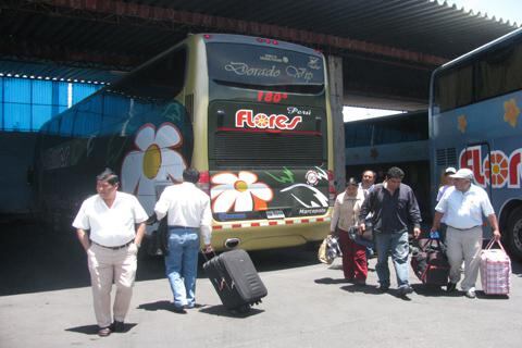 Transportes Flores Hermanos reúne firmas de pasajeros